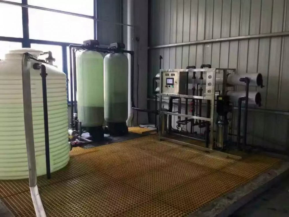 宁波现代精细化工4吨纯水设备